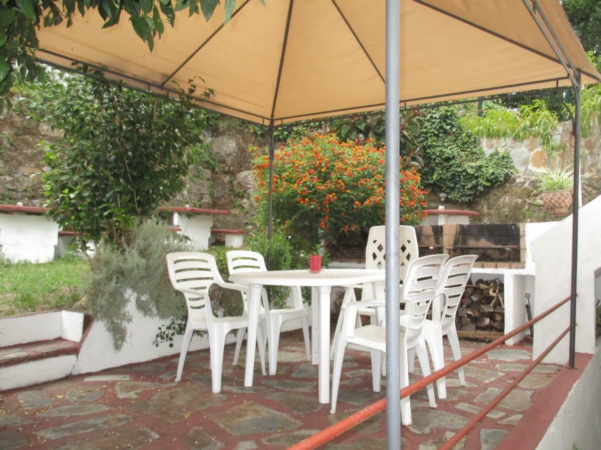 A Casa Da Fonte Muros